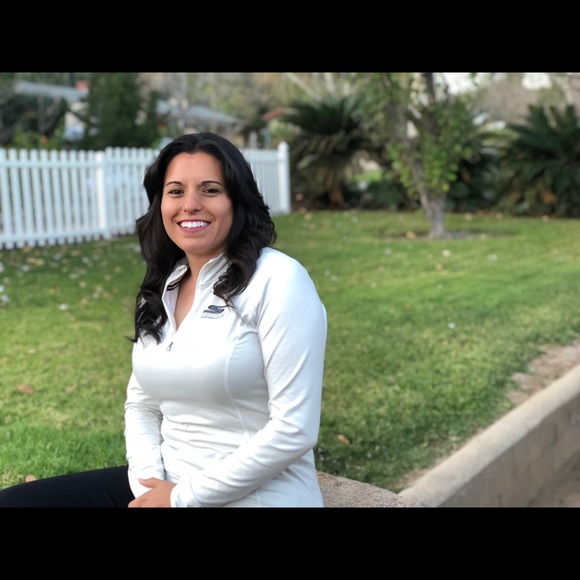 Meet your Posher, Denise - Picture 1 of 1